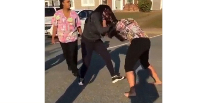 Video of Mom Encouraging Daughter To Fight Surfaces