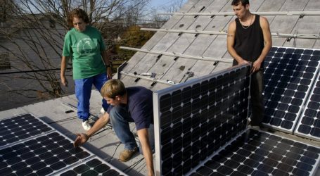 Solar Jobs Fell for the First Time in 7 Years in 2017. Now Trump Could Make It Worse.