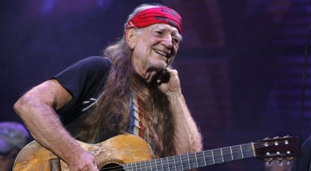 Fox News Reports That Fans Are Just “Furious” Willie Nelson Would Have a Rally With Beto O’Rourke