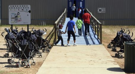 There Are Now More Than 14,000 Immigrant Kids in Federal Custody—a New Record