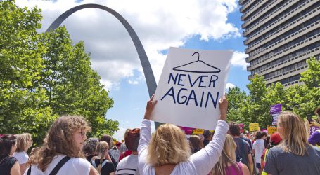 Federal Judge Blocks Missouri’s 8-Week Abortion Ban From Taking Effect