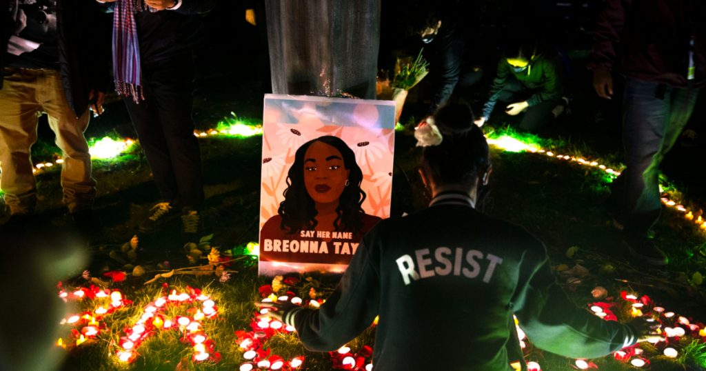 how-“absurd-legal-maneuvering”-protected-the-cops-who-killed-breonna-taylor