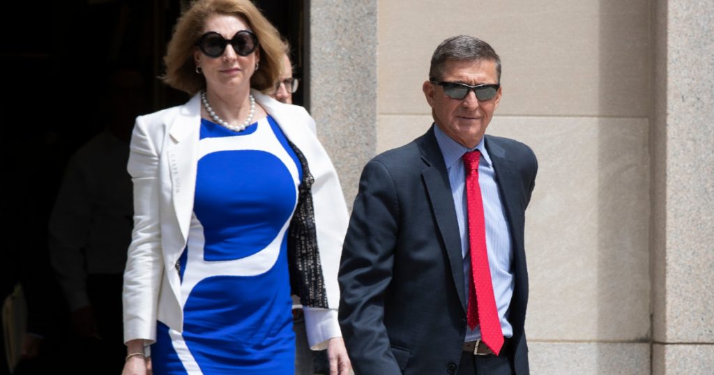 michael-flynn’s-lawyer-wants-to-raise-“millions-of-dollars”-to-overturn-the-election