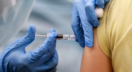 CDC Panel Suggests First Vaccinating Health Care Workers and Nursing Home Residents