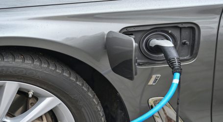 For Electric Car Makers, This Battery Breakthrough Could Change Everything