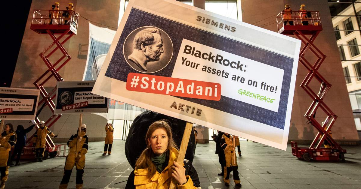 BlackRock Threatens to Shed Some of Its Massive Fossil Fuels Portfolio NewsmakersLive