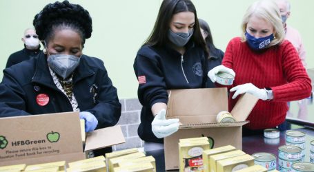 AOC Flies to Texas to Help at a Food Bank