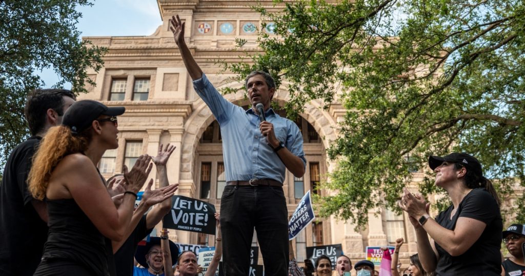 beto-o’rourke-says-it’s-“no-secret”-he’s-thinking-of-running-for-governor