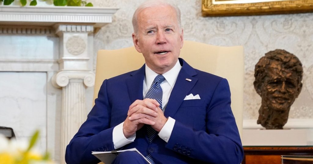 in-major-escalation,-biden-to-ban-imports-of-russian-oil
