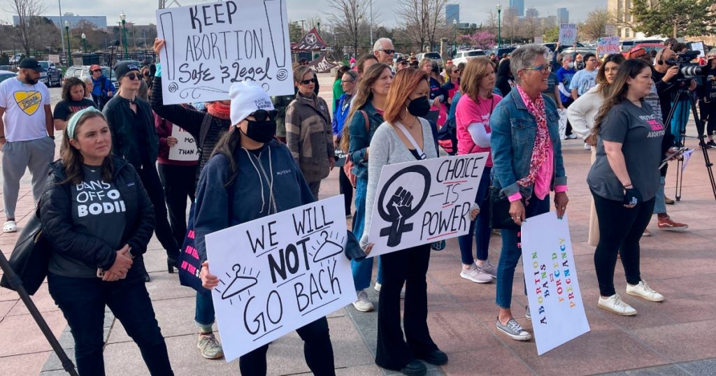 oklahoma-just-passed-a-bill-banning-abortion-after-six-weeks