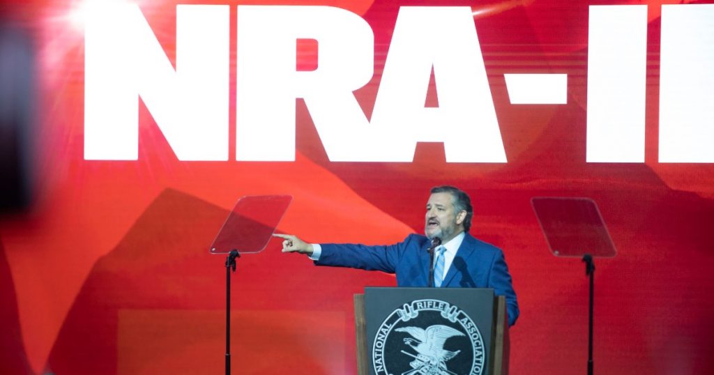 at-the-nra-convention,-people-blame-mass-shootings-on-everything-but-guns