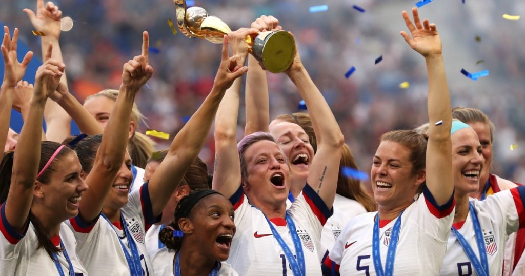 the-us-men’s-soccer-team-lost-today,-but-the-women-won-big