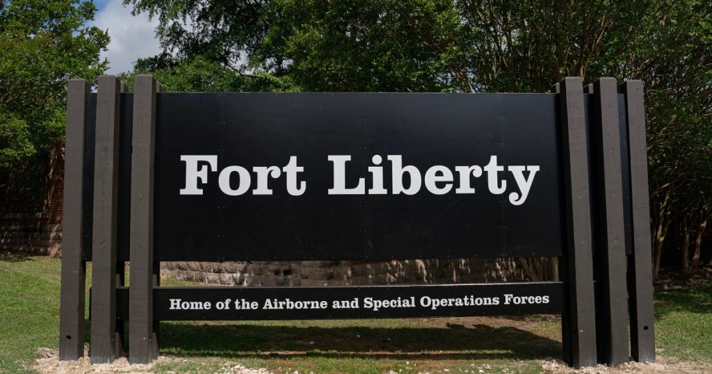 fort-bragg-becomes-“fort-liberty,”-ditching-its-confederate-namesake