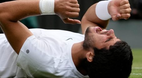 Carlos Alcaraz Upsets Novak Djokovic in Dramatic Wimbledon Final