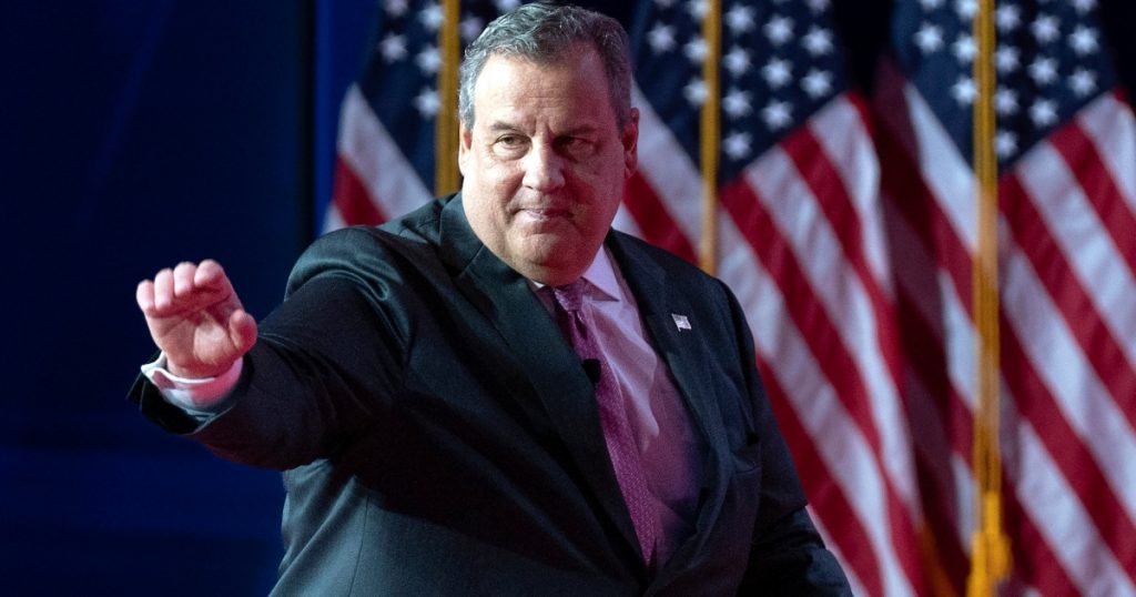 chris-christie-rips-trump-for-touting-indictments-as-a-“great-badge-of-honor”