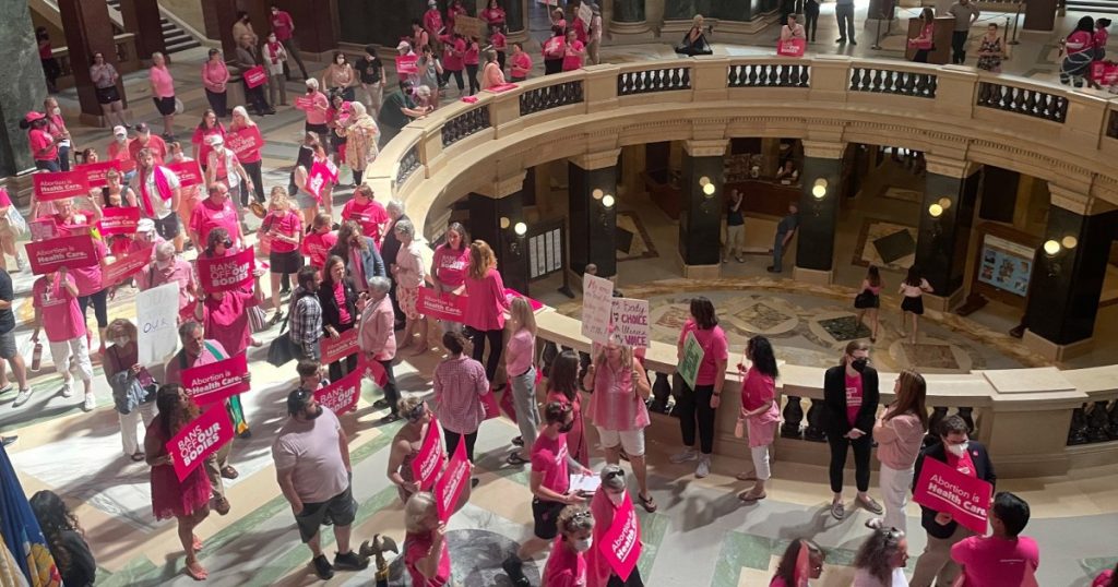 planned-parenthood-will-resume-abortion-services-in-wisconsin-that-doesn’t-mean-everything-is-fixed.