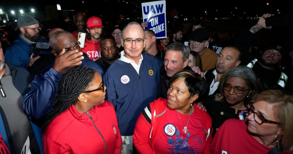 uaw-launches-historic-strike-across-the-big-three