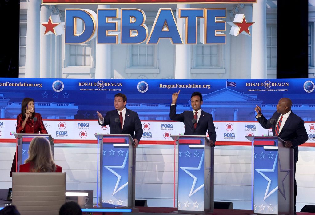 gop-presidential-hopefuls-tear-into-each-other-and-absent-trump-at-second-debate