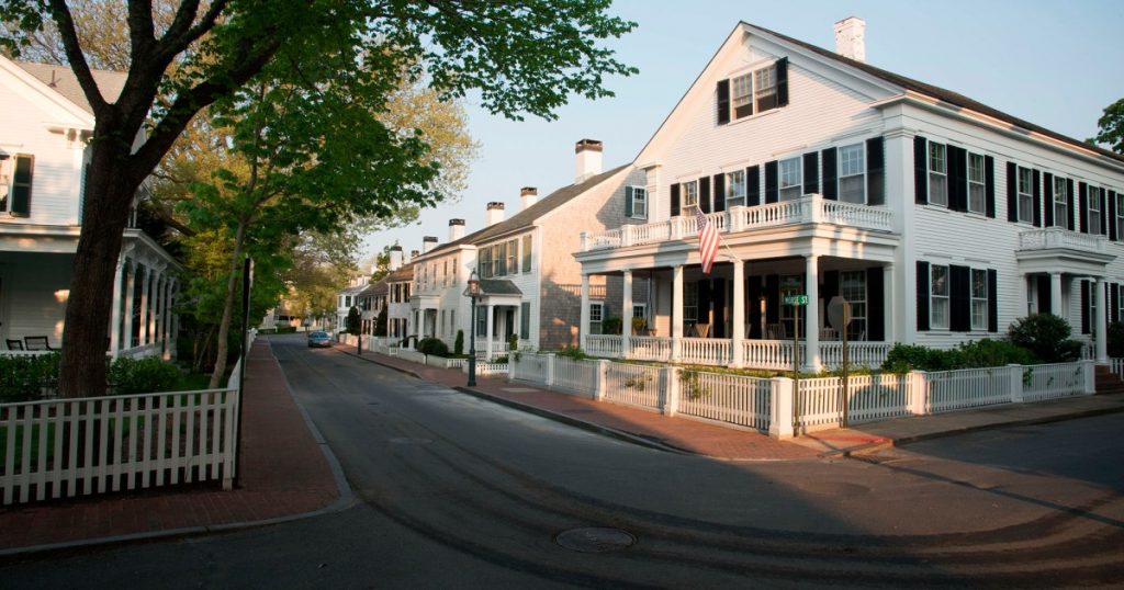 martha’s-vineyard-is-being-gutted-by-skyrocketing-housing-costs-yes,-you-should-care.
