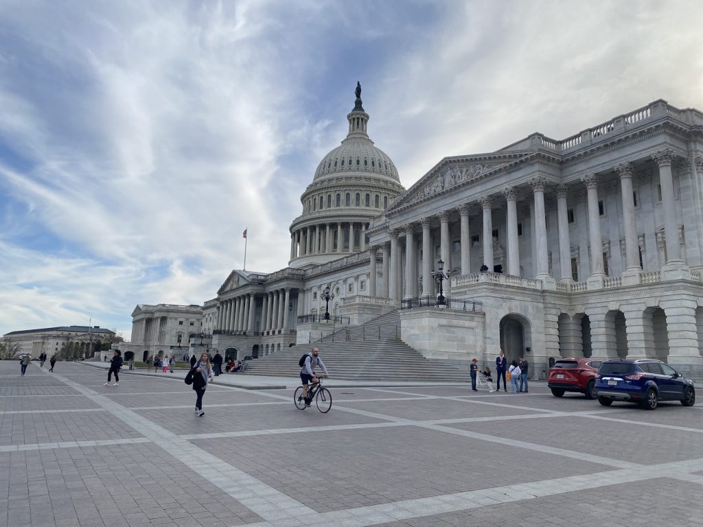 congress-brokers-deal-on-government-spending-deadlines,-trying-to-avoid-shutdown