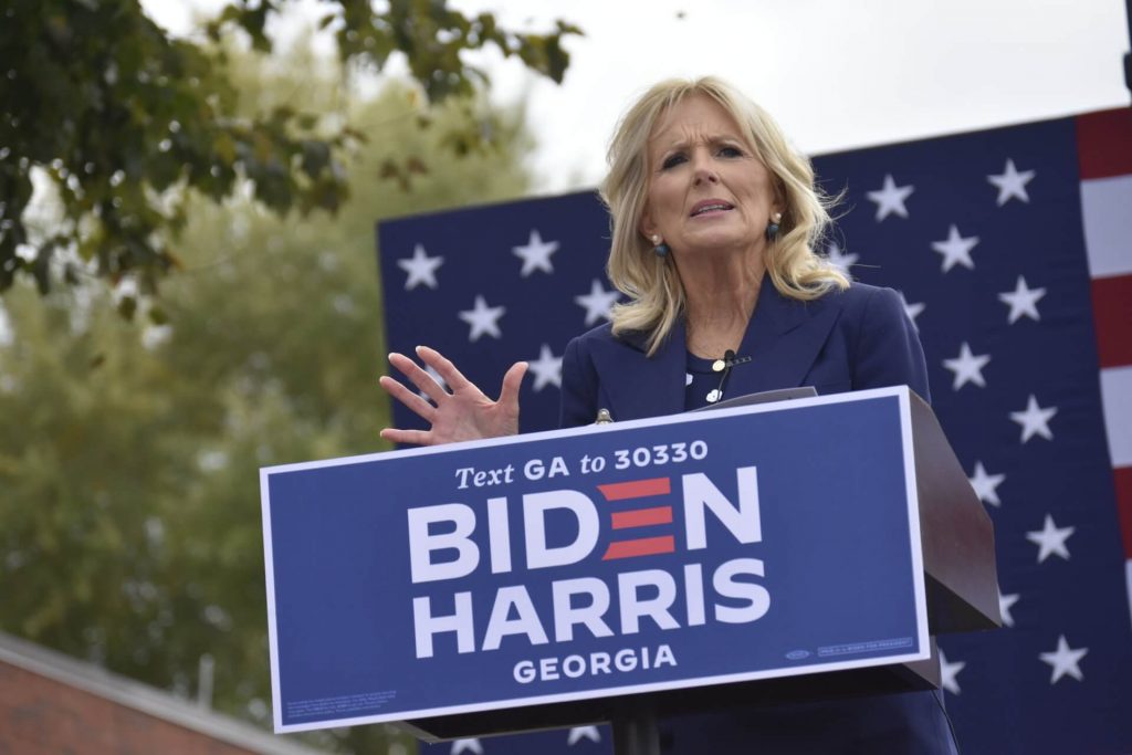 jill-biden-makes-pitch-for-the-president’s-reelection,-highlighting-his-record-on-issues-important-to-women