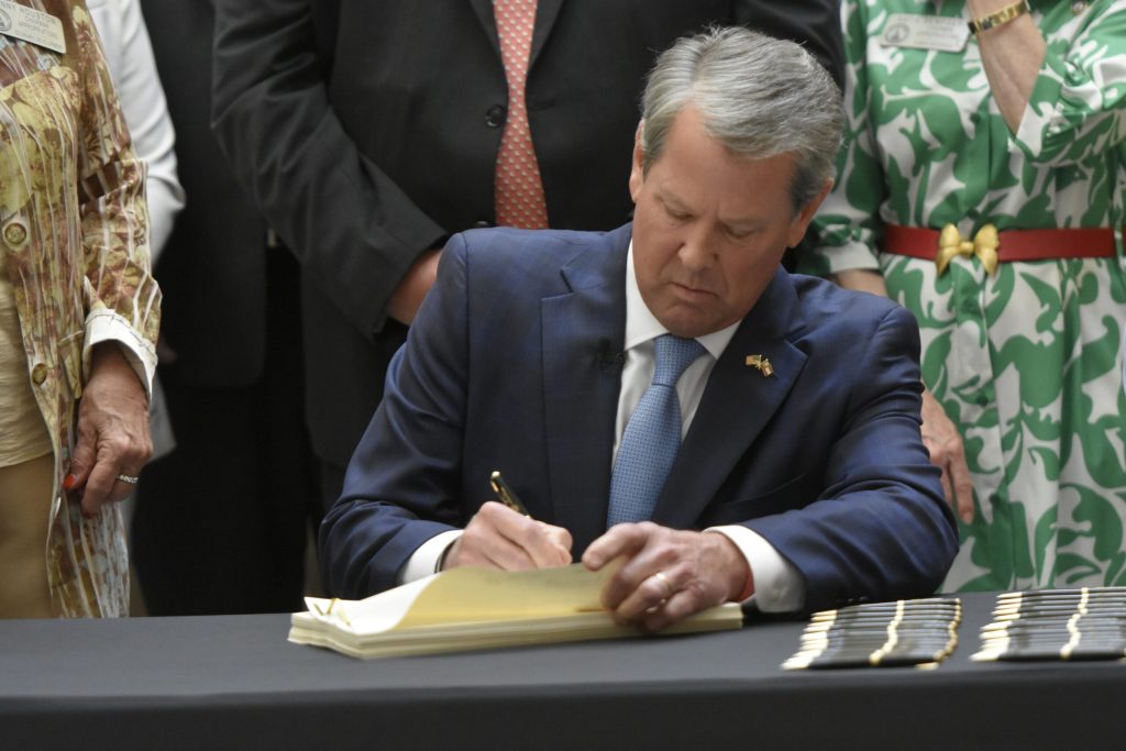 governor-vetoes-tax-breaks-for-data-centers,-homestead-exemption-bump-and-higher-ed-assistance