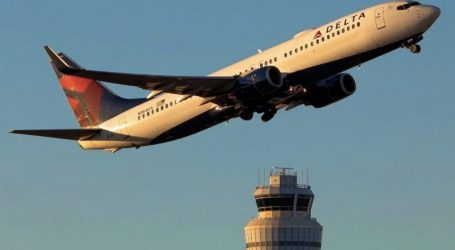 Five-year FAA bill clears U.S. House, boosting flights into Washington, D.C.