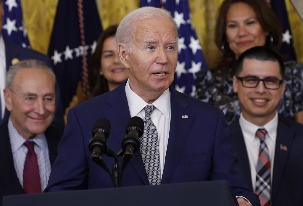 exclusive:-dnc-moves-ahead-on-all-virtual-roll-call-for-biden-presidential-nomination