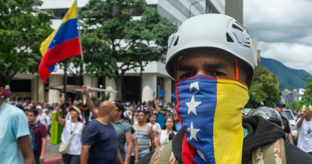disinformation-peddlers-use-venezuela-chaos-to-stoke-fears-of-anti-trump-vote-rigging