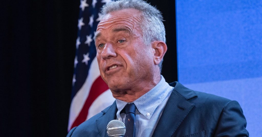robert-f-kennedy-jr.-admits-he-falls-for-online-misinformation-“all-the-time”