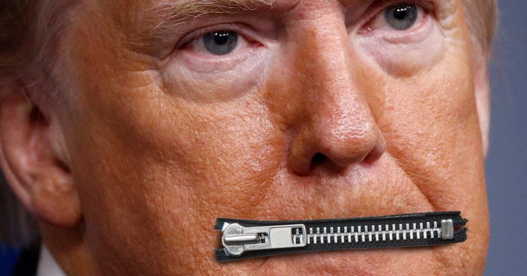 trump’s-campaign-sure-doesn’t-seem-to-want-people-to-hear-him-at-the-debate